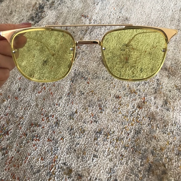 SHEVOKE YELLOW LENS SUNGLASSES - Picture 5 of 5